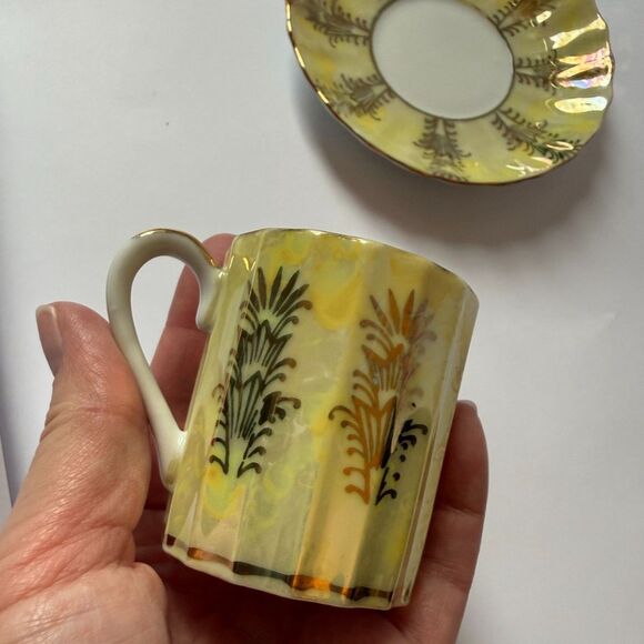 VTG Iridescent Yellow & Gold Lustreware Teacup Set – Unmarked Japanese Porcelain - Picture 4 of 7
